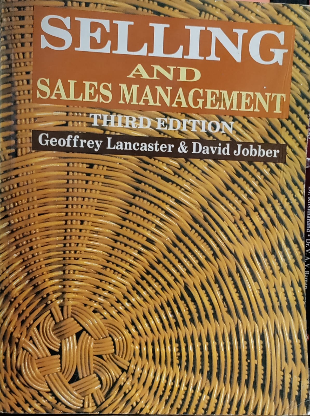 SELLING AND SALES MANAGEMENT